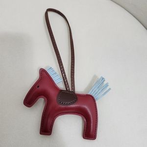 NEW FAUX LEATHER HORSE BAG CHAIN CHARM ACCESSORY